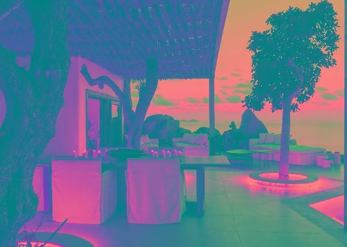 Myconian Panoptis Escape 5* Mykonos Town